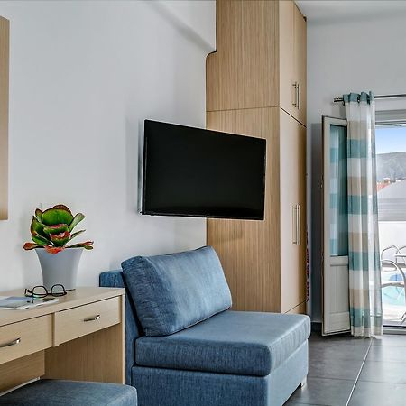 Santorini Blue Senses Villas เมซาเรีย ภายนอก รูปภาพ