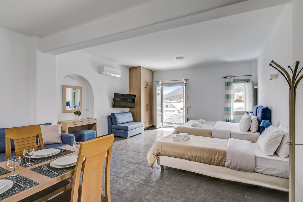 Santorini Blue Senses Villas เมซาเรีย ภายนอก รูปภาพ