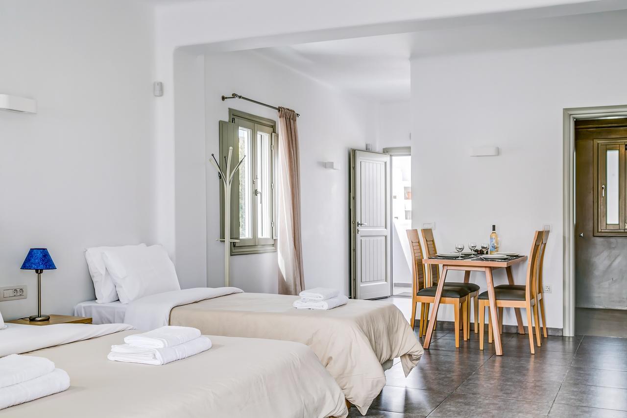 Santorini Blue Senses Villas เมซาเรีย ภายนอก รูปภาพ