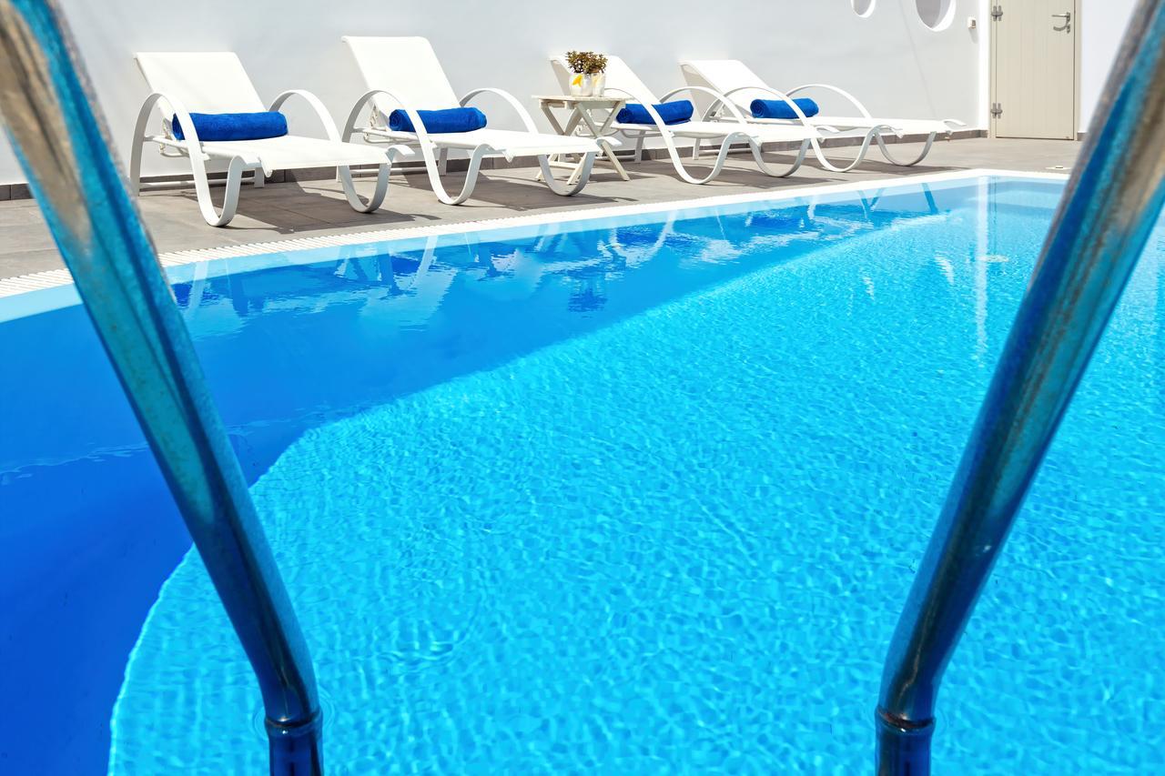 Santorini Blue Senses Villas เมซาเรีย ภายนอก รูปภาพ