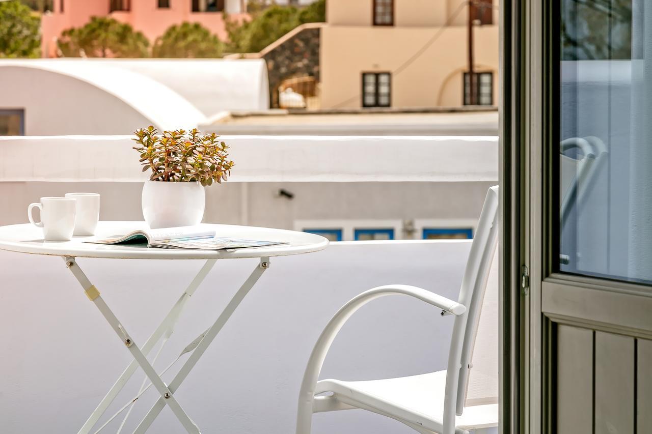 Santorini Blue Senses Villas เมซาเรีย ภายนอก รูปภาพ